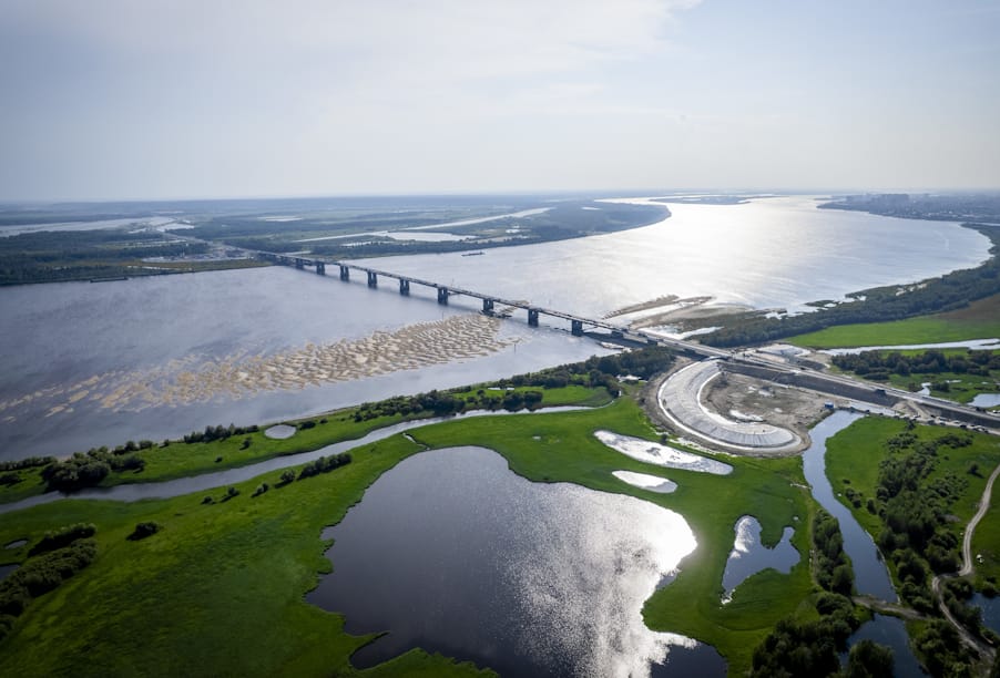 Ханты-Мансийский автономномныйокруг – Югра,мостового переход через реку Обь в районе Сургута (2)